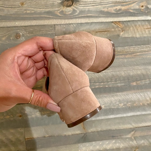 Nine West blush heels - Picture 7 of 7